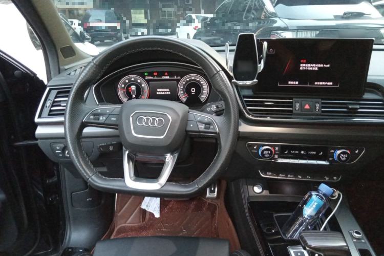 Used Audi Q5L 2024 45 TFSI Luxury Dynamic Model Steering Wheel
