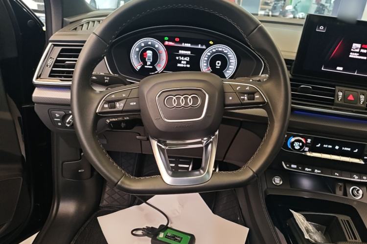 Used Audi Q5L 2024 40 TFSI Luxury Dynamic Edition Steering Wheel