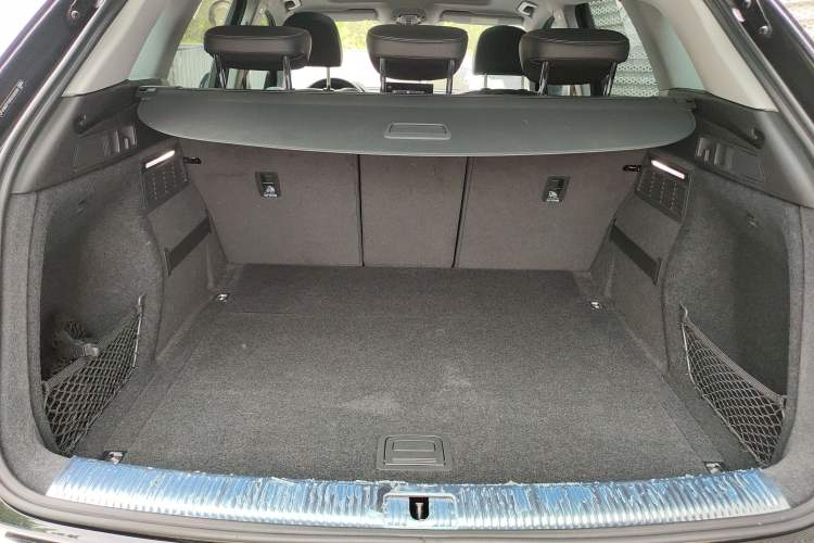 Used Audi Q5L 2024 40 TFSI Fashion Dynamic Model Trunk