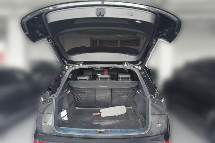 Used Audi Q5L 2024 45 TFSI Luxury Dynamic Model Trunk