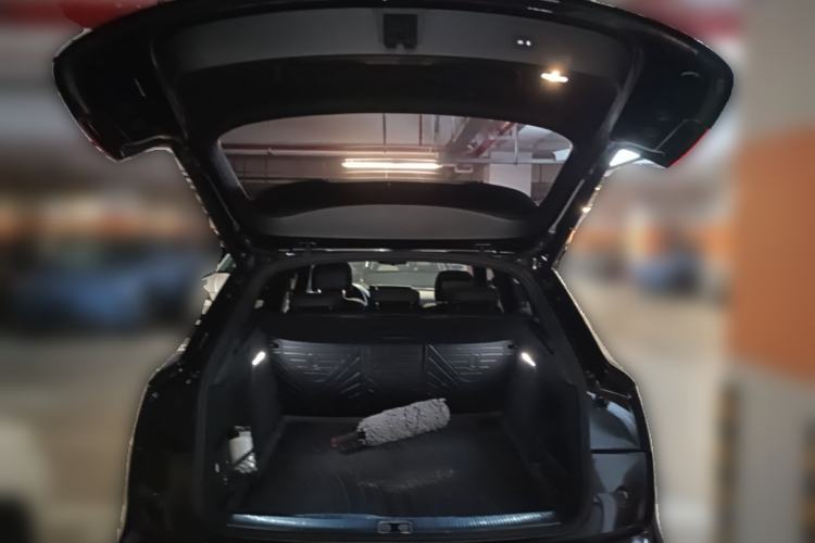 Used Audi Q5L 2024 45 TFSI Luxury Dynamic Model Trunk
