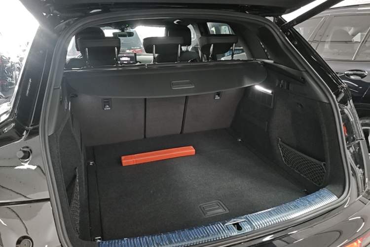Used Audi Q5L 2024 40 TFSI Luxury Dynamic Edition Trunk
