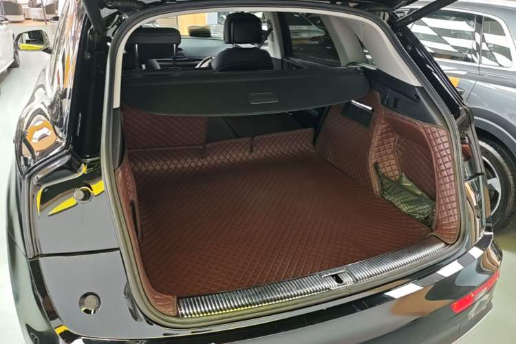 Used Audi Q5L 2024 40 TFSI Luxury Prestige Edition Trunk