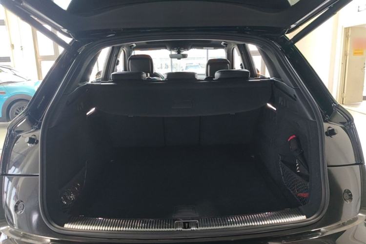 Used Audi Q5L 2024 45 TFSI Luxury Dynamic Model Trunk
