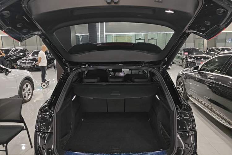 Used Audi Q5L 2024 45 TFSI Luxury Dynamic Model Trunk