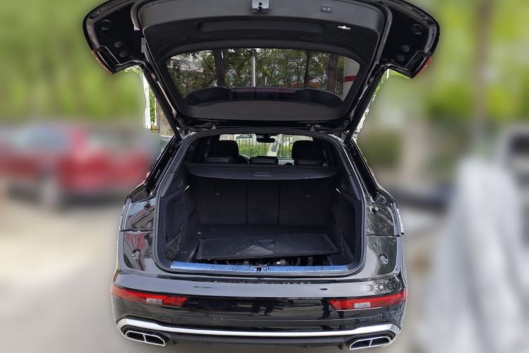 Used Audi Q5L 2024 45 TFSI Luxury Dynamic Model Trunk