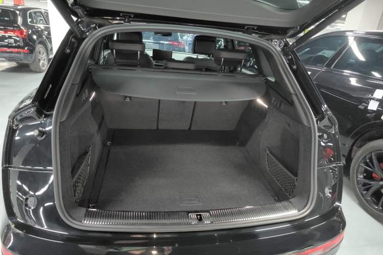 Used Audi Q5L 2024 45 TFSI Luxury Dynamic Model Trunk