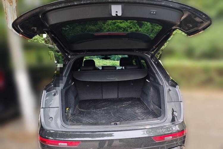 Used Audi Q5L 2024 45 TFSI Luxury Dynamic Model Trunk