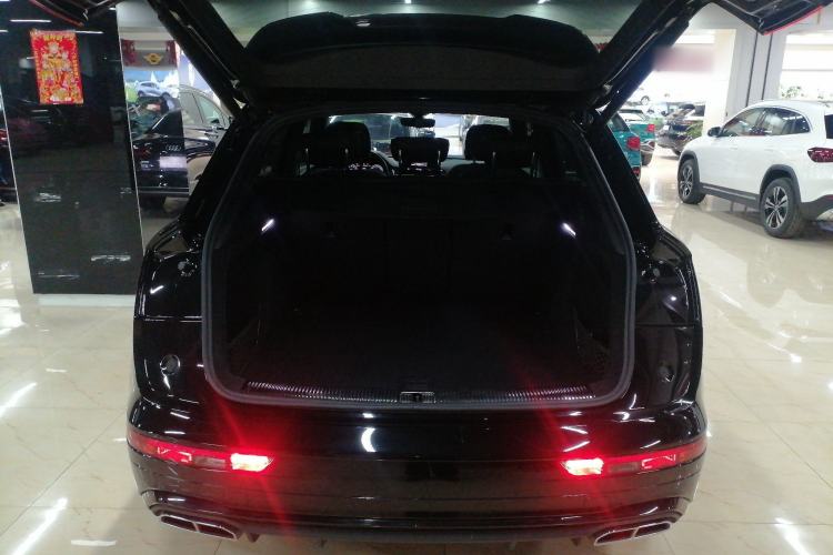 Used Audi Q5L 2024 40 TFSI Luxury Dynamic Edition Trunk