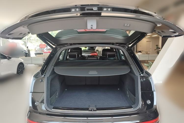 Used Audi Q5L 2024 40 TFSI Luxury Dynamic Edition Trunk