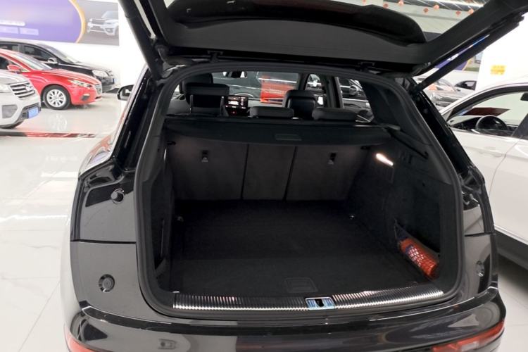 Used Audi Q5L 2024 40 TFSI Luxury Dynamic Edition Trunk