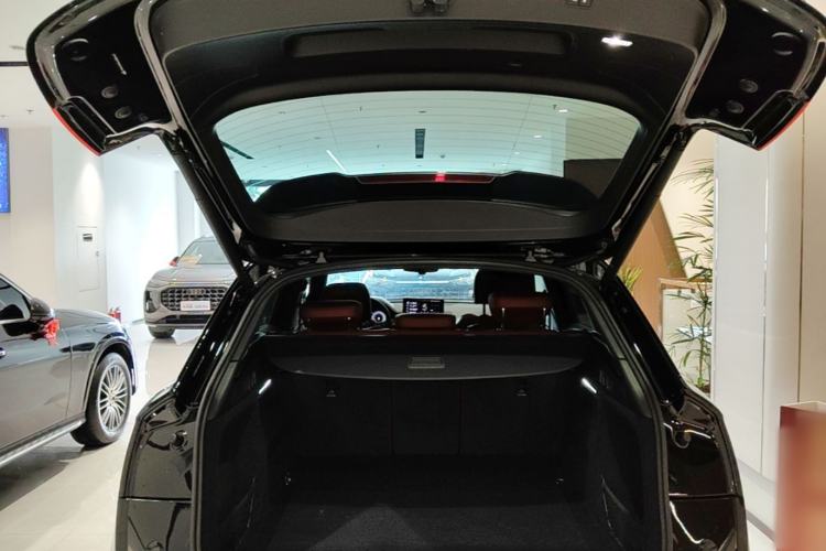 Used Audi Q5L 2024 45 TFSI Luxury Dynamic Model Trunk