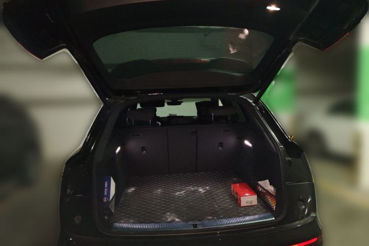 Used Audi Q5L 2024 45 TFSI Luxury Dynamic Model Trunk