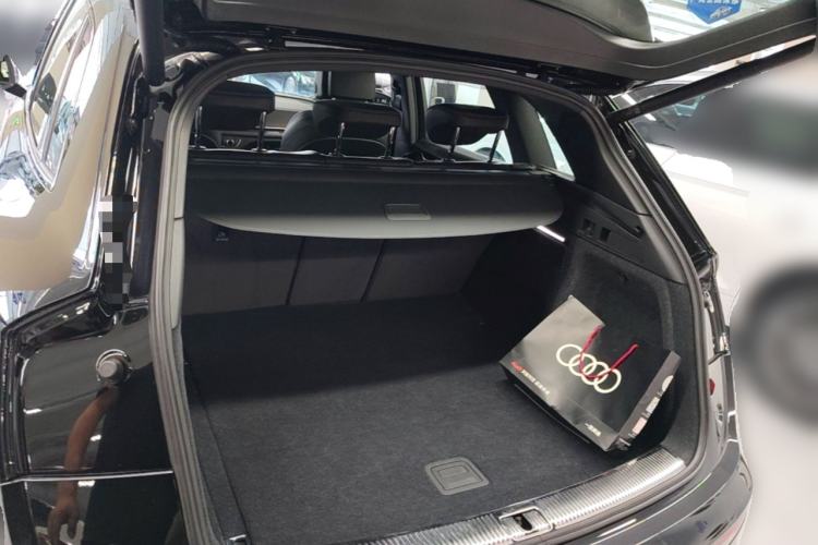 Used Audi Q5L 2024 40 TFSI Luxury Dynamic Edition Trunk