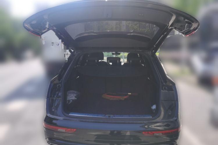 Used Audi Q5L 2024 40 TFSI Luxury Dynamic Edition Trunk