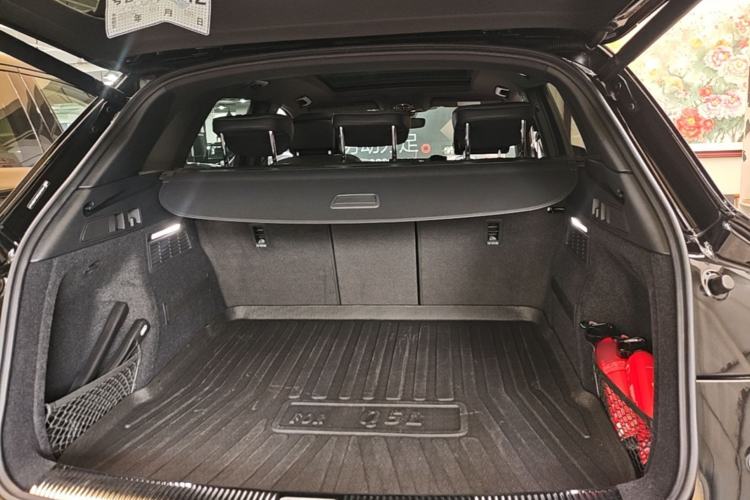 Used Audi Q5L 2024 40 TFSI Luxury Dynamic Edition Trunk