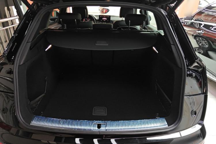 Used Audi Q5L 2024 40 TFSI Luxury Dynamic Edition Trunk