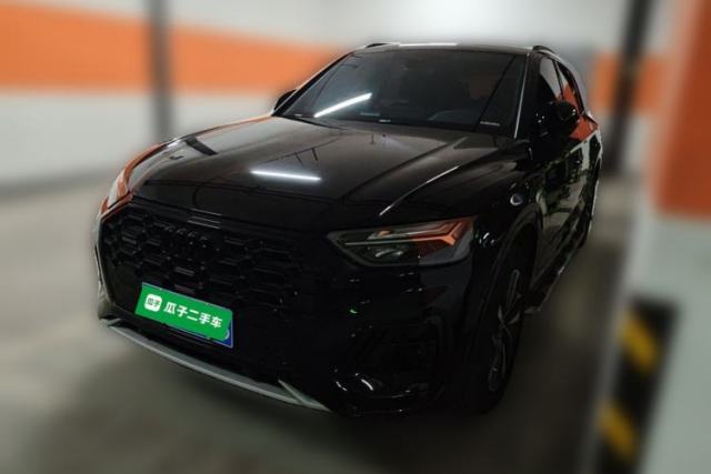 Audi Q5L 2024 40 TFSI Luxury Dynamic Edition مستعملة