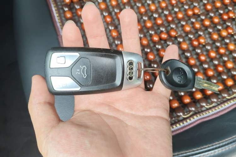 Used Audi Q5L 2024 40 TFSI Luxury Dynamic Edition Vehicle Key