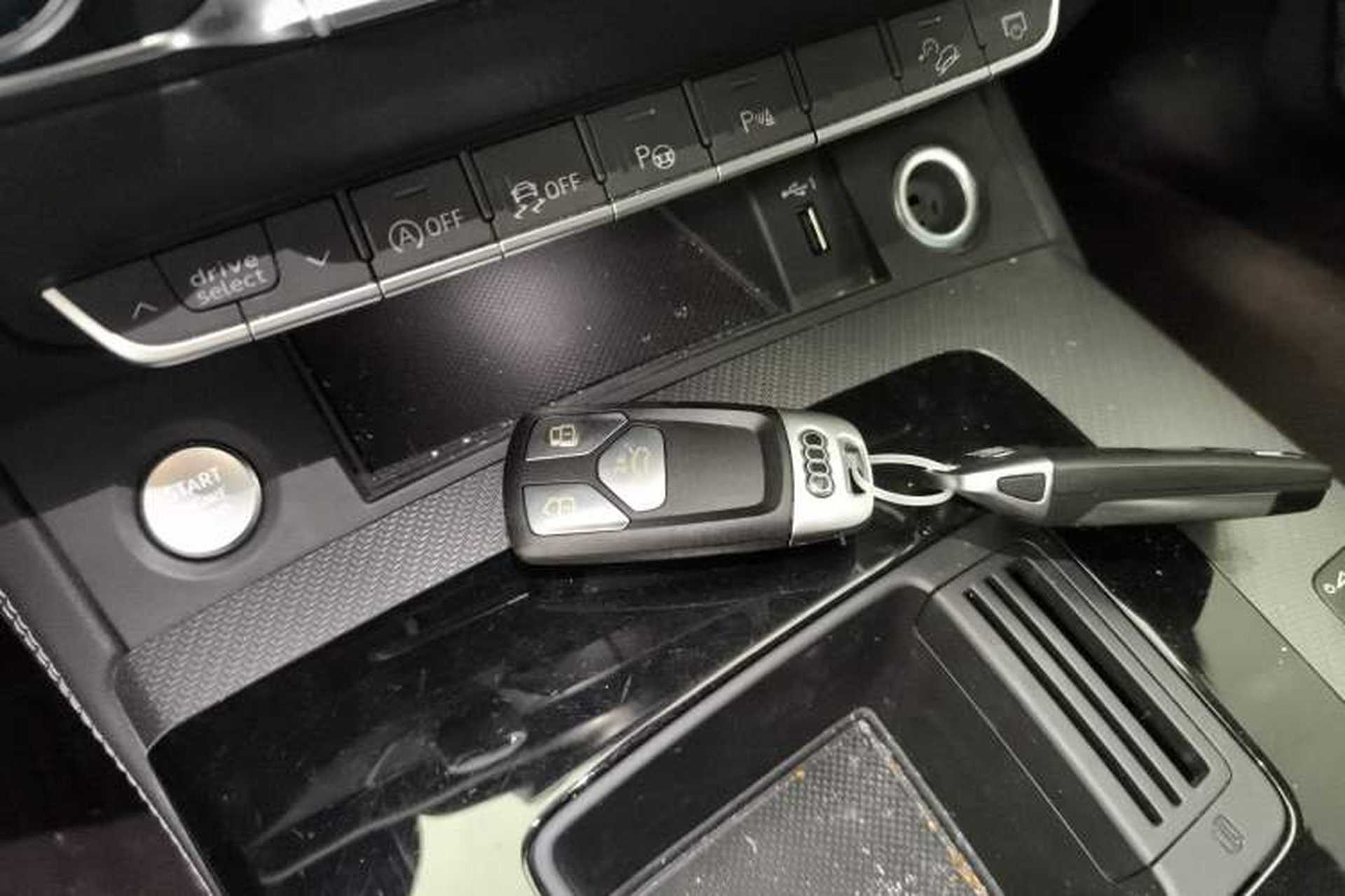 Used Audi Q5L 2024 45 TFSI Luxury Dynamic Model Vehicle Key
