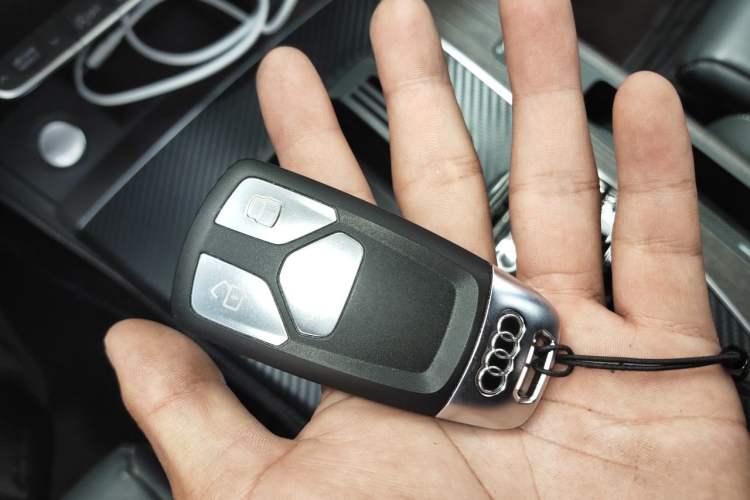 Used Audi Q5L 2024 45 TFSI Prestige Dynamic Edition Vehicle Key