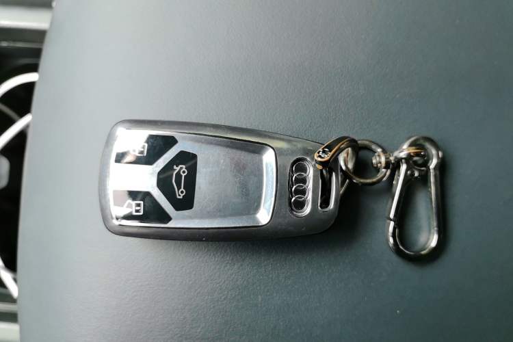 Used Audi Q5L 2024 40 TFSI Luxury Dynamic Edition Vehicle Key