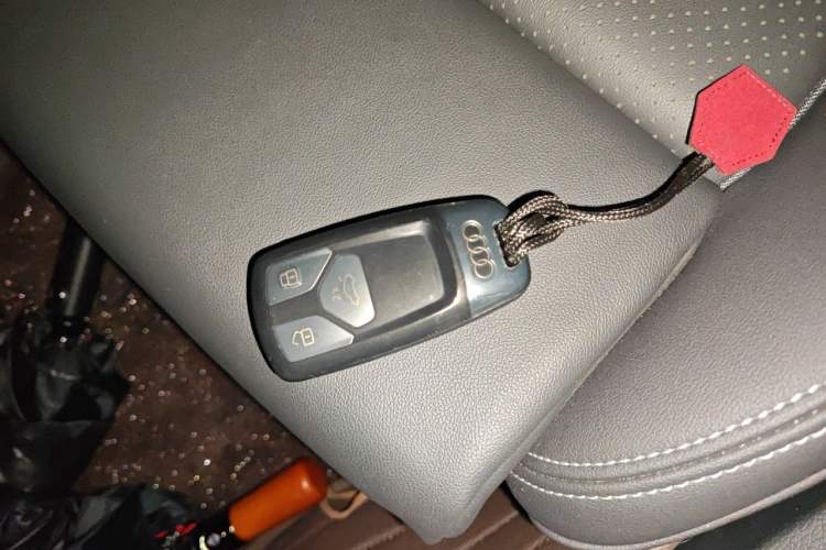 Used Audi Q5L 2024 40 TFSI Luxury Dynamic Edition Vehicle Key