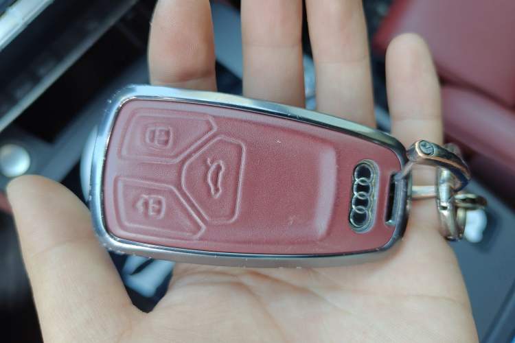 Used Audi Q5L 2024 40 TFSI Luxury Dynamic Edition Vehicle Key