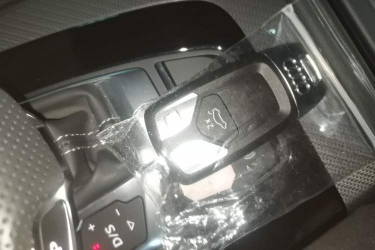 Used Audi Q5L 2024 40 TFSI Luxury Dynamic Edition Vehicle Key
