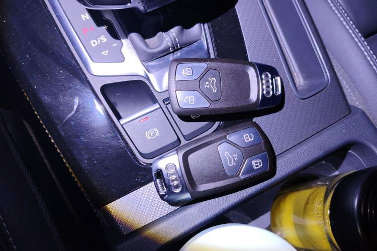 Used Audi Q5L 2024 45 TFSI Luxury Dynamic Model Vehicle Key