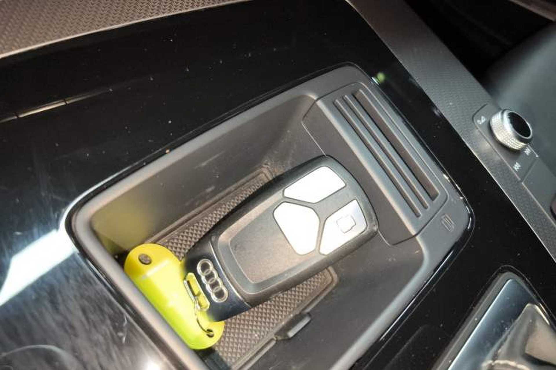 Used Audi Q5L 2024 45 TFSI Luxury Dynamic Model Vehicle Key