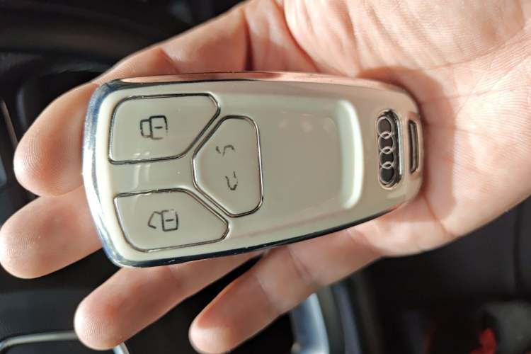 Used Audi Q5L 2024 45 TFSI Luxury Dynamic Model Vehicle Key