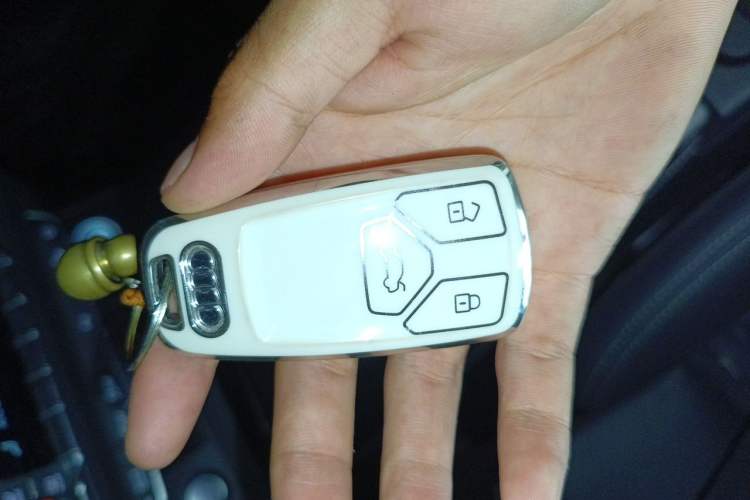 Used Audi Q5L 2024 40 TFSI Luxury Dynamic Edition Vehicle Key