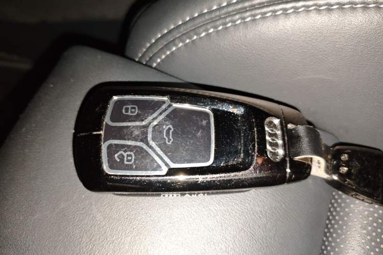 Used Audi Q5L 2024 40 TFSI Luxury Dynamic Edition Vehicle Key