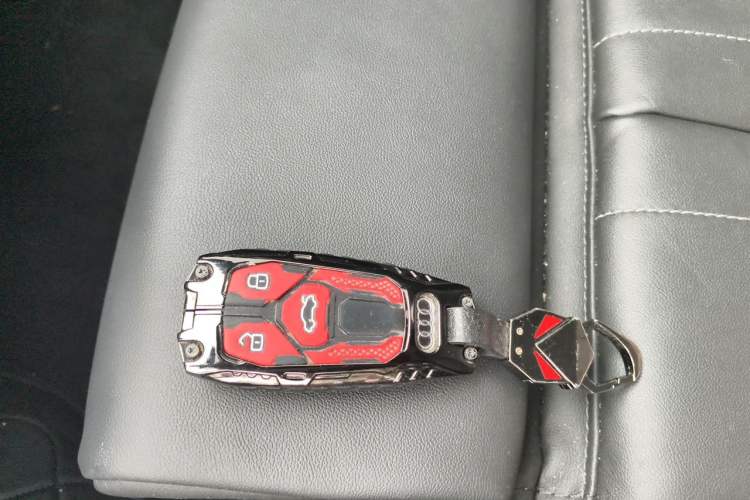 Used Audi Q5L 2024 40 TFSI Fashion Dynamic Model Vehicle Key