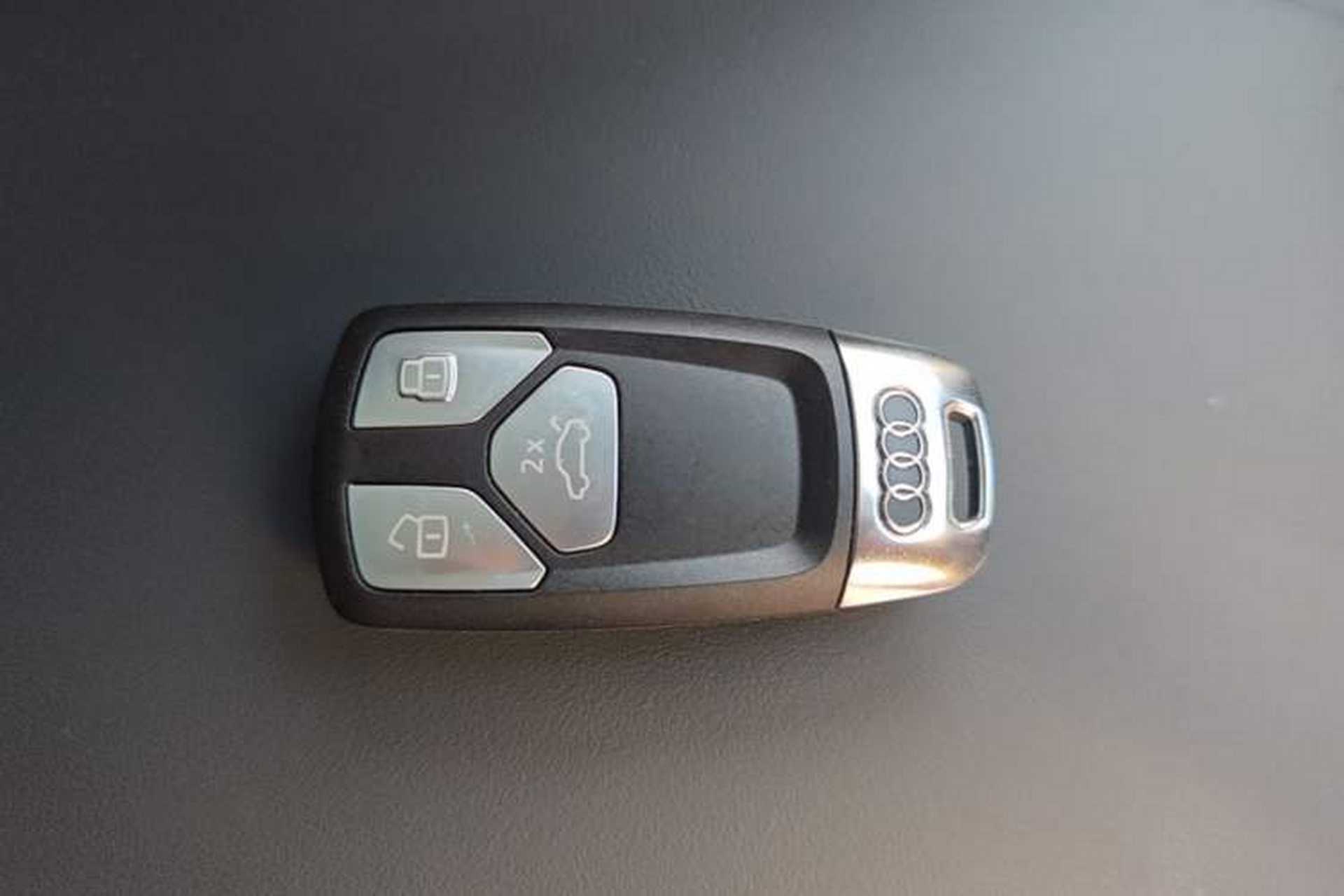 Used Audi Q5L 2024 45 TFSI Luxury Dynamic Model Vehicle Key