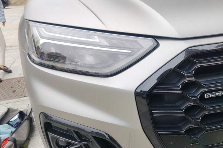 Used Audi Q5L 2024 40 TFSI Luxury Dynamic Edition Right Front Headlight