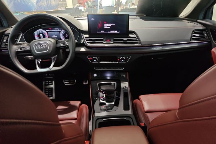Used Audi Q5L 2024 40 TFSI Luxury Dynamic Edition Center Console