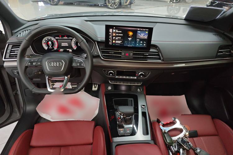 Used Audi Q5L 2024 40 TFSI Luxury Dynamic Edition Center Console