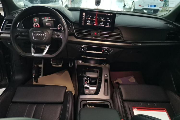 Used Audi Q5L 2024 40 TFSI Luxury Dynamic Edition Center Console