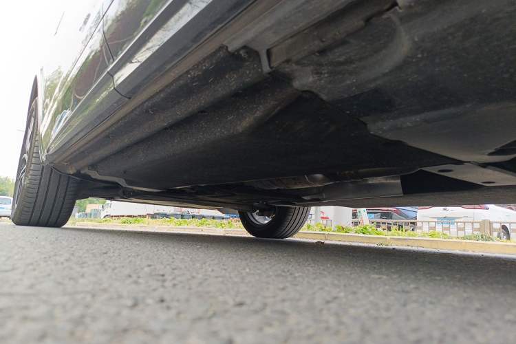 Used Audi Q5L 2024 45 TFSI Luxury Dynamic Model Chassis Rear Left