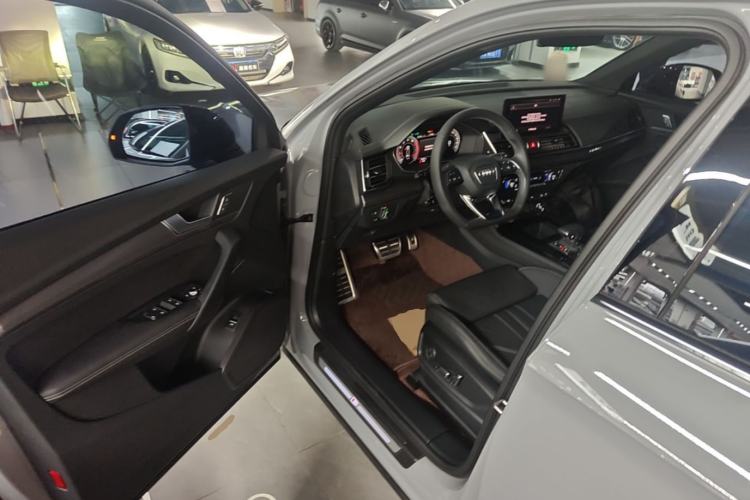 Used Audi Q5L 2024 40 TFSI Luxury Dynamic Edition Driver Seat