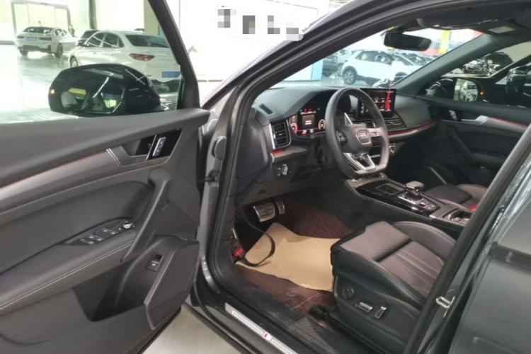 Used Audi Q5L 2024 40 TFSI Luxury Dynamic Edition Driver Seat
