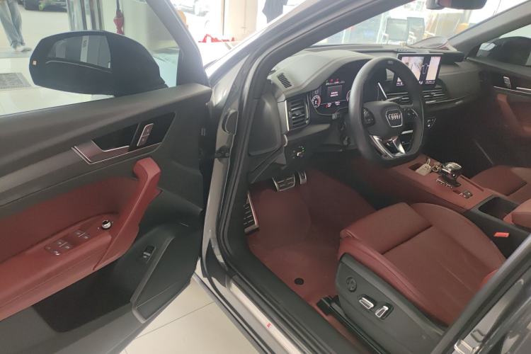 Used Audi Q5L 2024 40 TFSI Fashion Dynamic Model Driver Seat