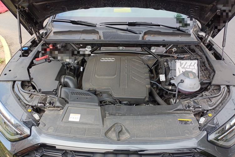 Used Audi Q5L 2024 45 TFSI Luxury Dynamic Model Engine Bay