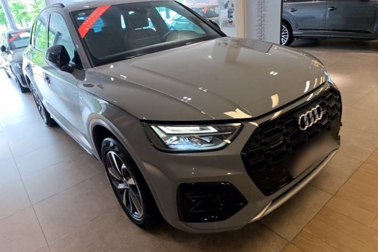 Used Audi Q5L 2024 40 TFSI Luxury Dynamic Edition Front Right 45 Deg
