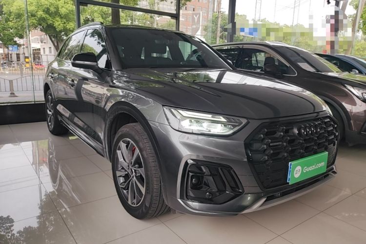 Used Audi Q5L 2024 40 TFSI Luxury Dynamic Edition Front Right 45 Deg
