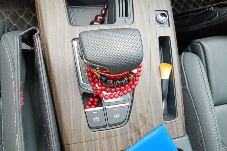 Used Audi Q5L 2024 45 TFSI Luxury Dynamic Model Gear Lever