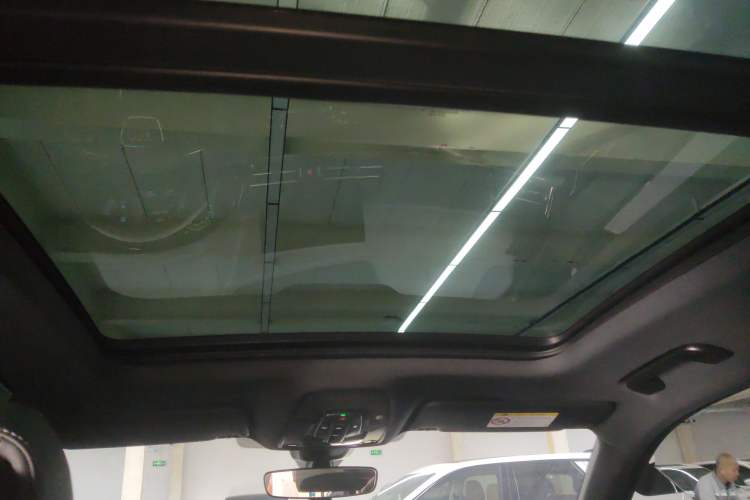 Used Audi Q5L 2024 40 TFSI Luxury Dynamic Edition Headliner
