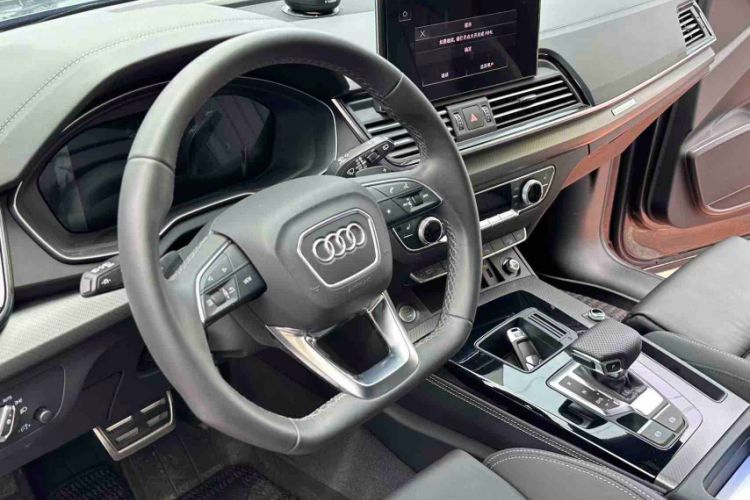 Used Audi Q5L 2024 40 TFSI Luxury Dynamic Edition Interior 2